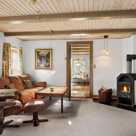 2 Bedroom Awesome In *