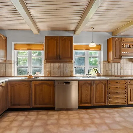 アパート 2 Bedroom Awesome In