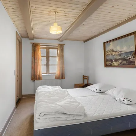 2 Bedroom Awesome In Lejlighed